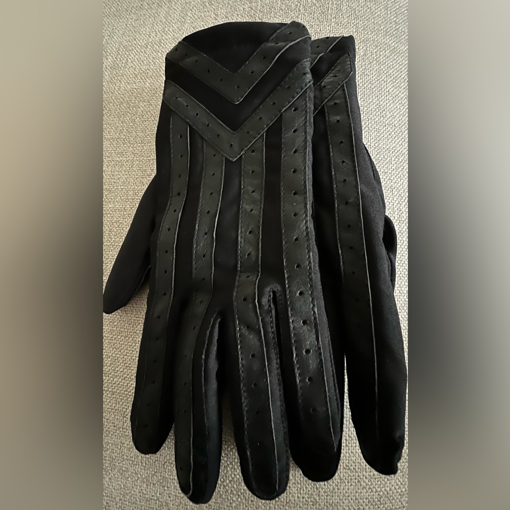 Isotoner Thinsulate Gloves